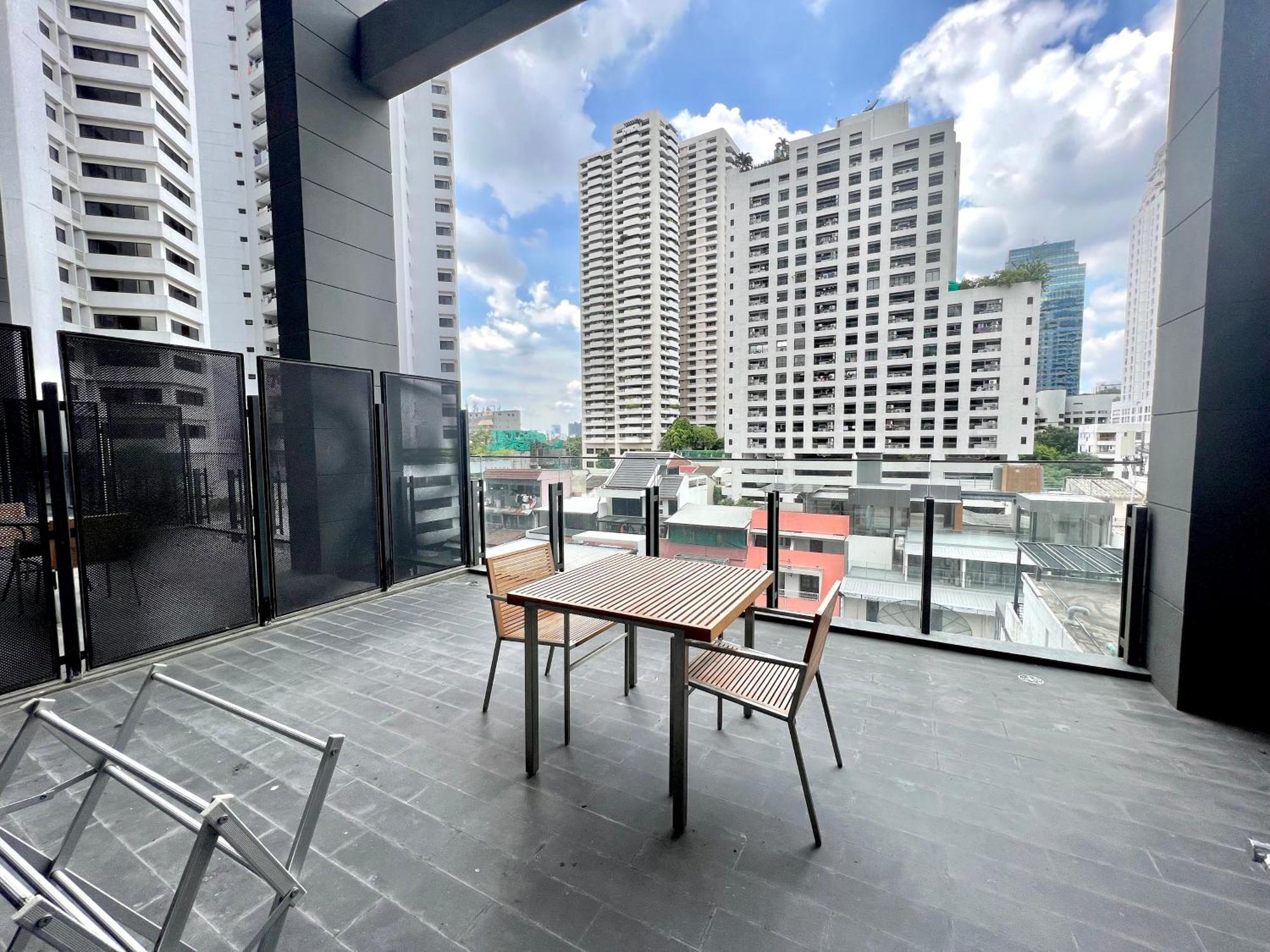شقة Sukhumvit 11#Luxury#Pool#Gym#Bts Nana&Mrt Sukhumvit#1Br#Max2Ppl بانكوك المظهر الخارجي الصورة