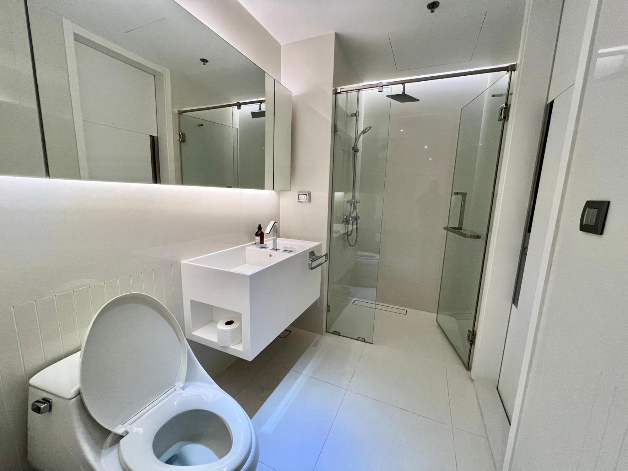 شقة Sukhumvit 11#Luxury#Pool#Gym#Bts Nana&Mrt Sukhumvit#1Br#Max2Ppl بانكوك المظهر الخارجي الصورة